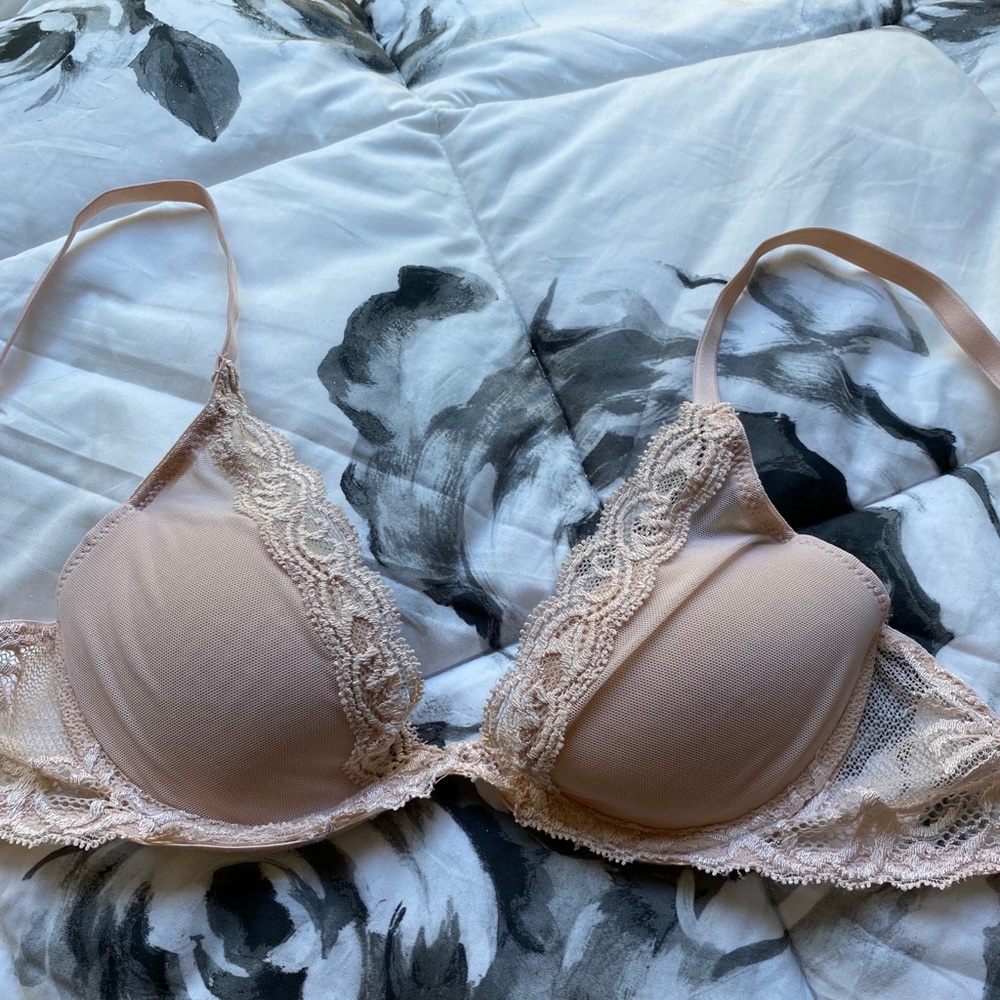 SOLD Bra 32B